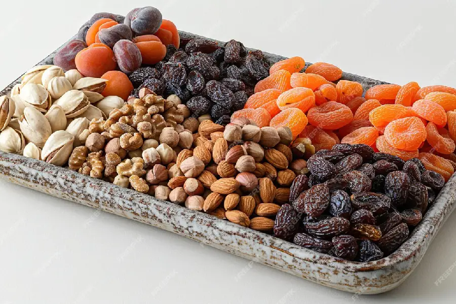 مواد مغذی دیگر همراه پسته